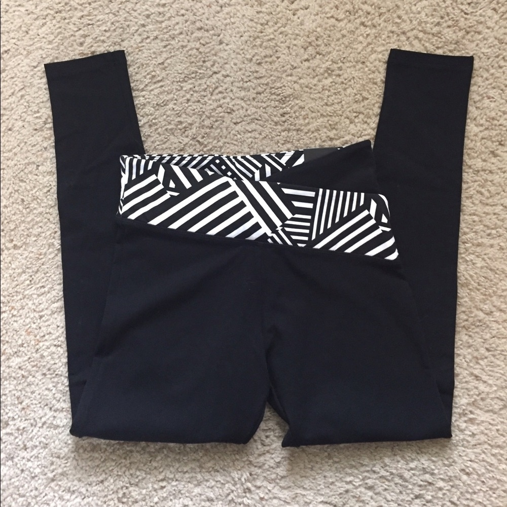 Victoria's Secret Black Leggings with Black & White Geometric Waistband Rare